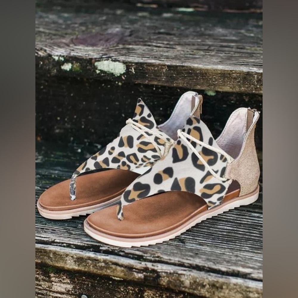 Leopard Flat Sandal with Zipper
